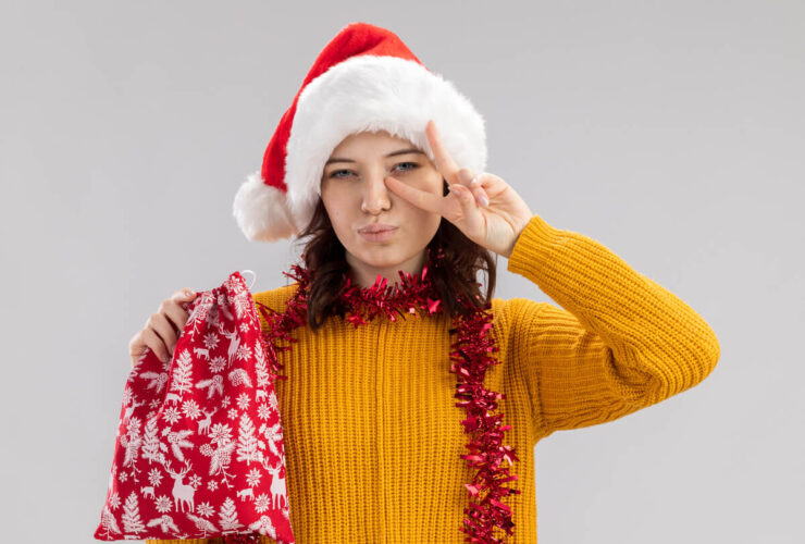 12 Christmas Outfit Ideas For Teenage Girls